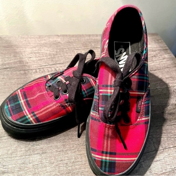 Vans Plaid Tartan Tie Up Skateboard Shoes - Picture 8 of 13